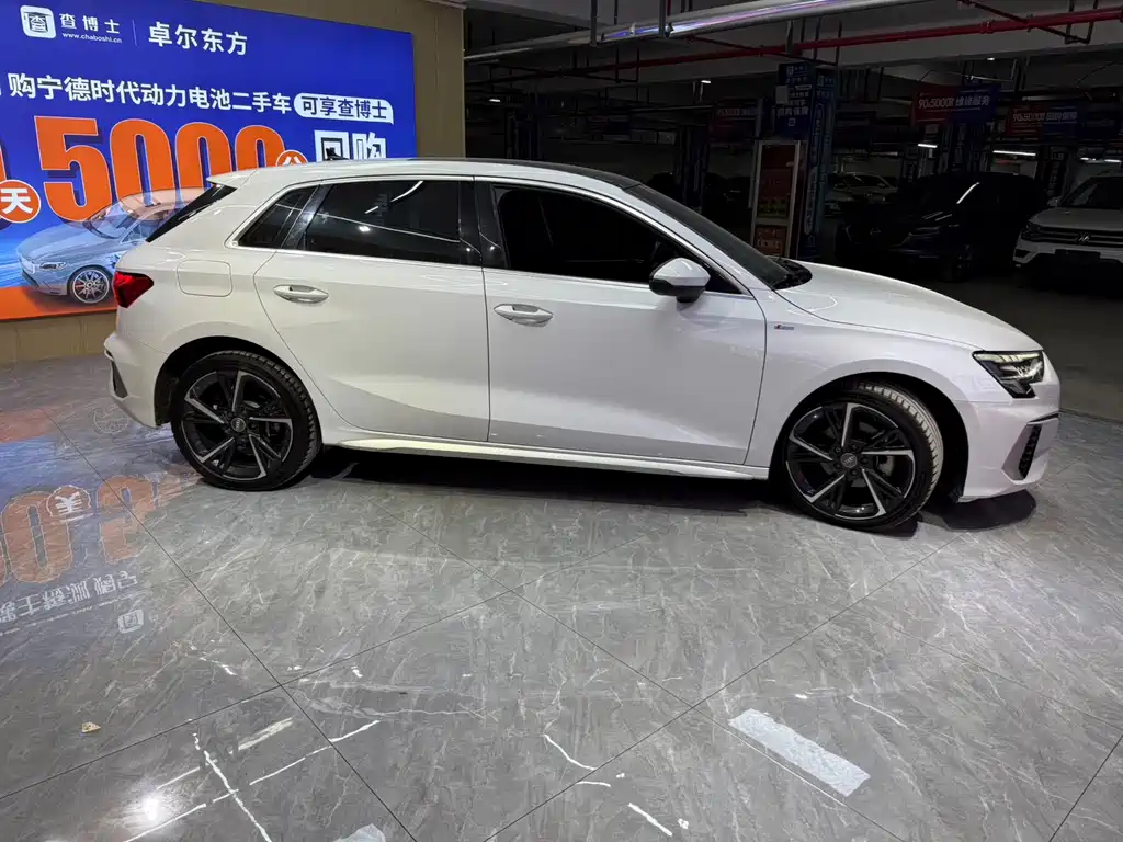 Audi Audi A3 Sportback 35 TFSI 2021 Fashion Sport Edition 2021 - thumbnail 2