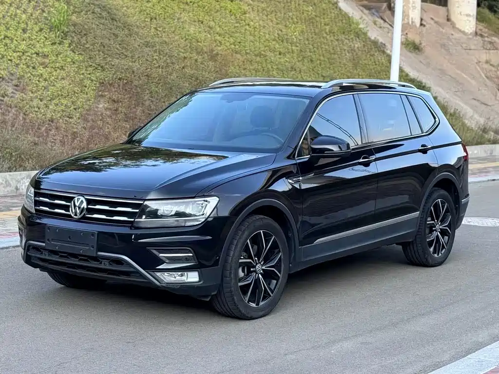 Volkswagen Volkswagen Tiguan L 2019 330TSI Automatic 2WD Smart Luxury Edition China VI 2019