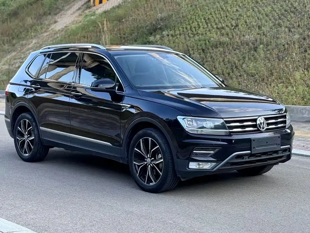 Volkswagen Volkswagen Tiguan L 2019 330TSI Automatic 2WD Smart Luxury Edition China VI 2019 - thumbnail 3