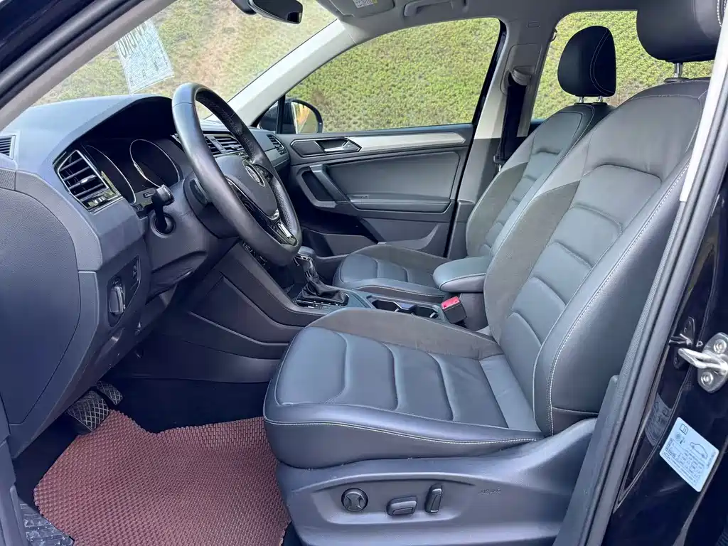 Volkswagen Volkswagen Tiguan L 2019 330TSI Automatic 2WD Smart Luxury Edition China VI 2019 - thumbnail 4