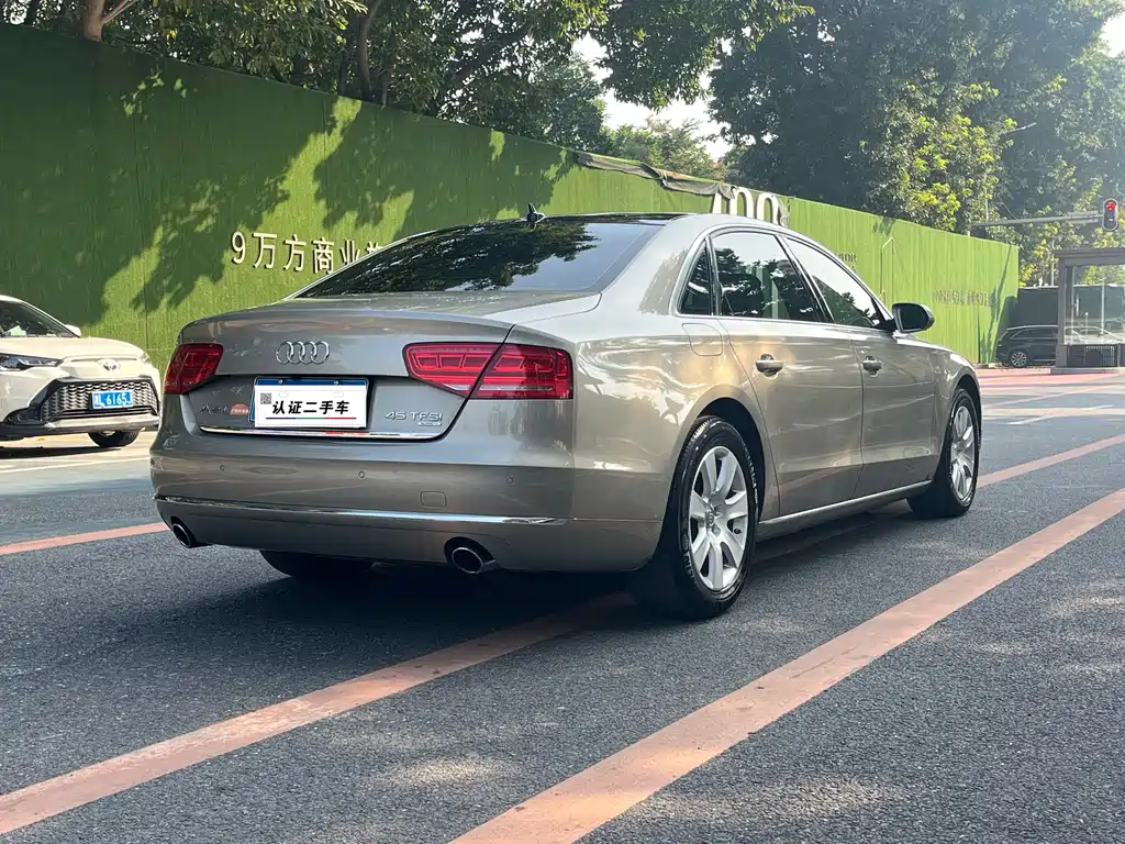 Audi Audi A8 2013 A8L 45 TFSI quattro Comfort Line 2014 - thumbnail 4