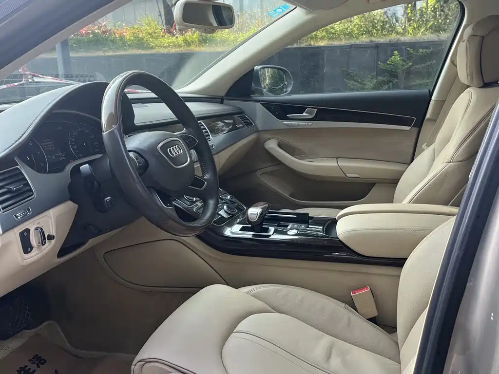 Audi Audi A8 2013 A8L 45 TFSI quattro Comfort Line 2014 - thumbnail 7