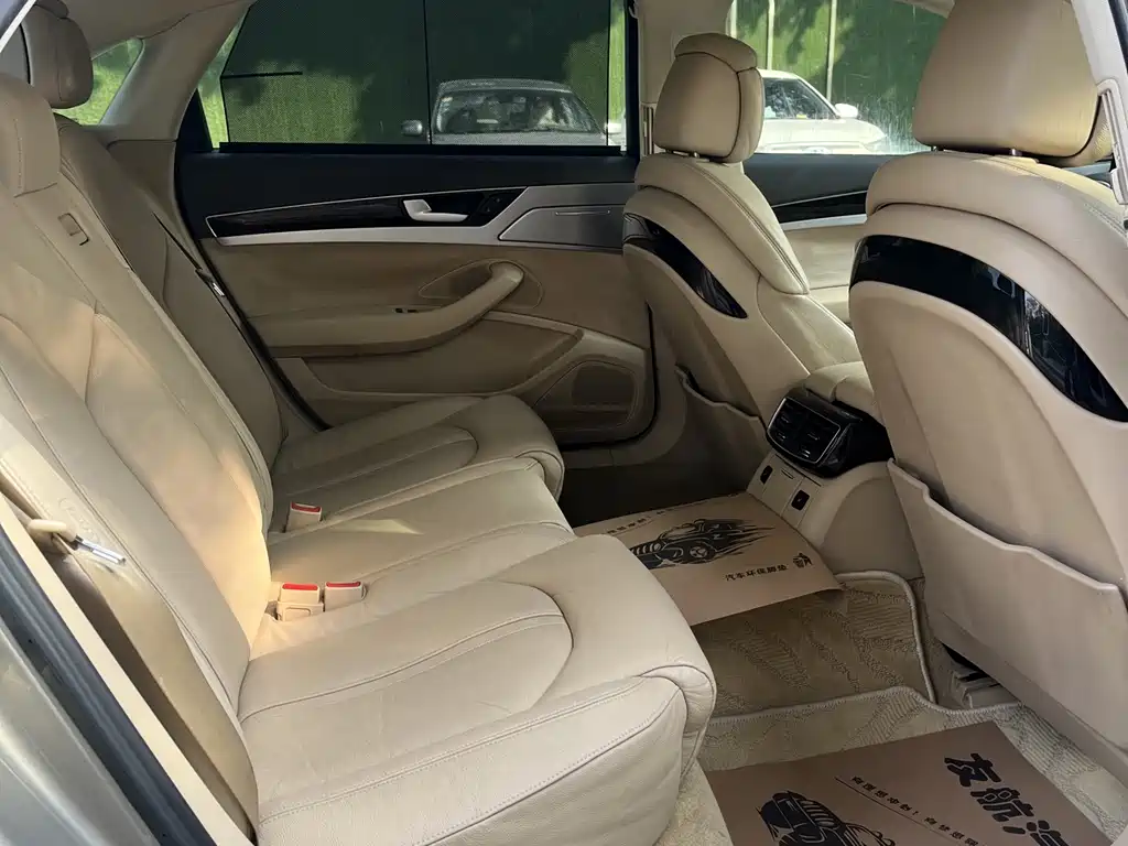 Audi Audi A8 2013 A8L 45 TFSI quattro Comfort Line 2014 - thumbnail 10