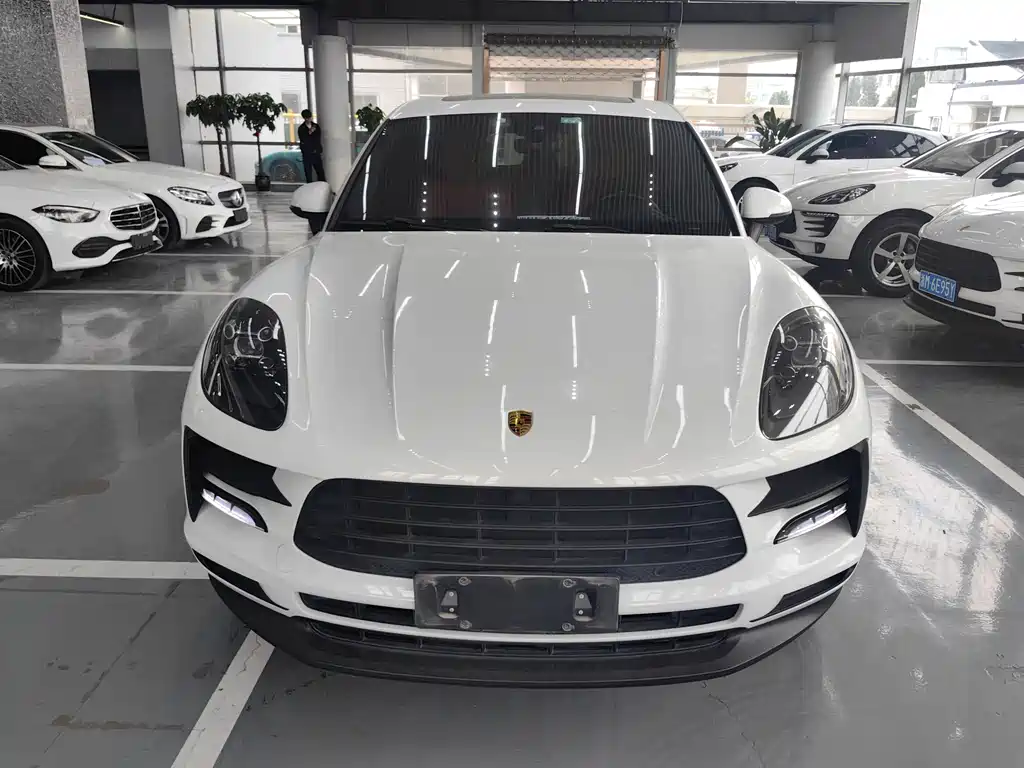 Porsche Porsche Macan 2018 Macan 2.0T 2018 - thumbnail 2