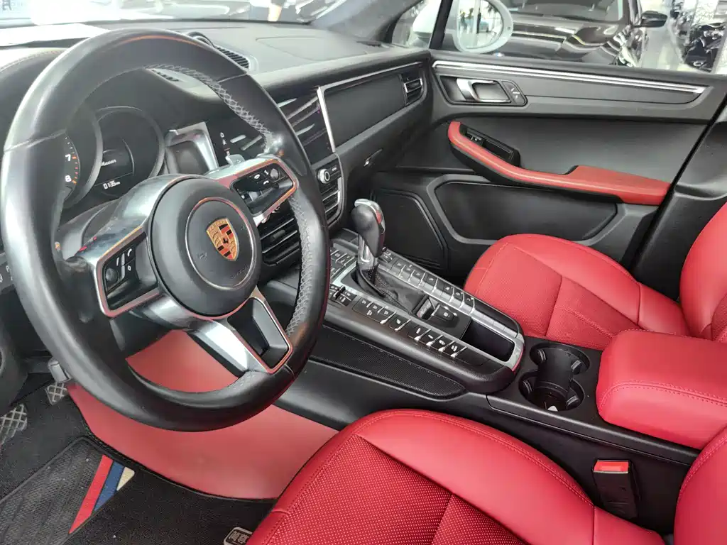 Porsche Porsche Macan 2018 Macan 2.0T 2018 - thumbnail 6