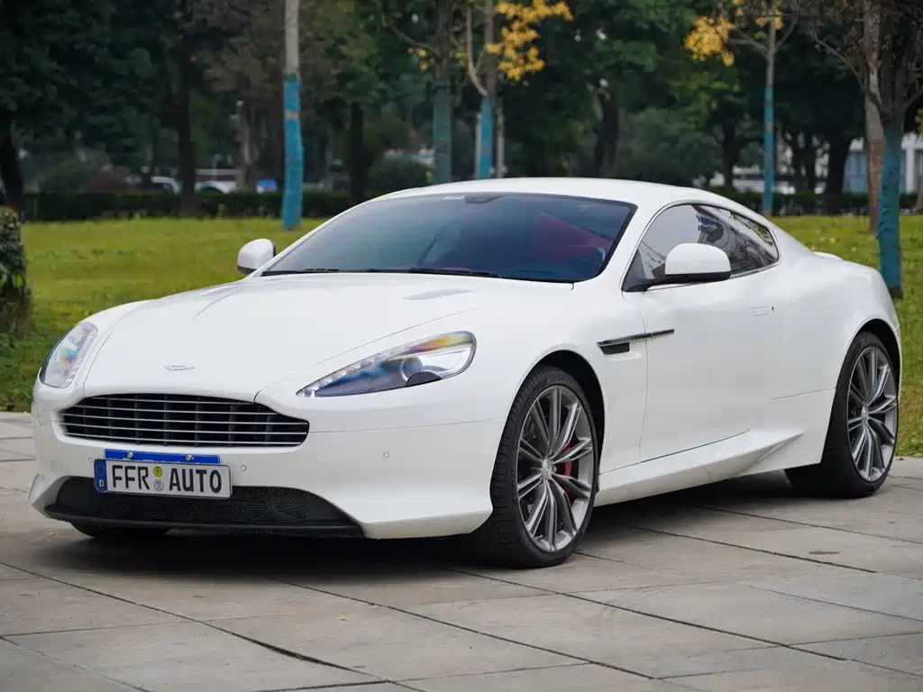 Aston Martin Aston Martin DB9 2013 6.0L Coupe 2014