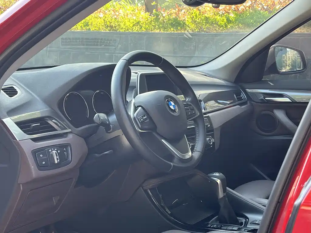 BMW BMW X1 2019 sDrive18Li Premium Model 2019 - thumbnail 12