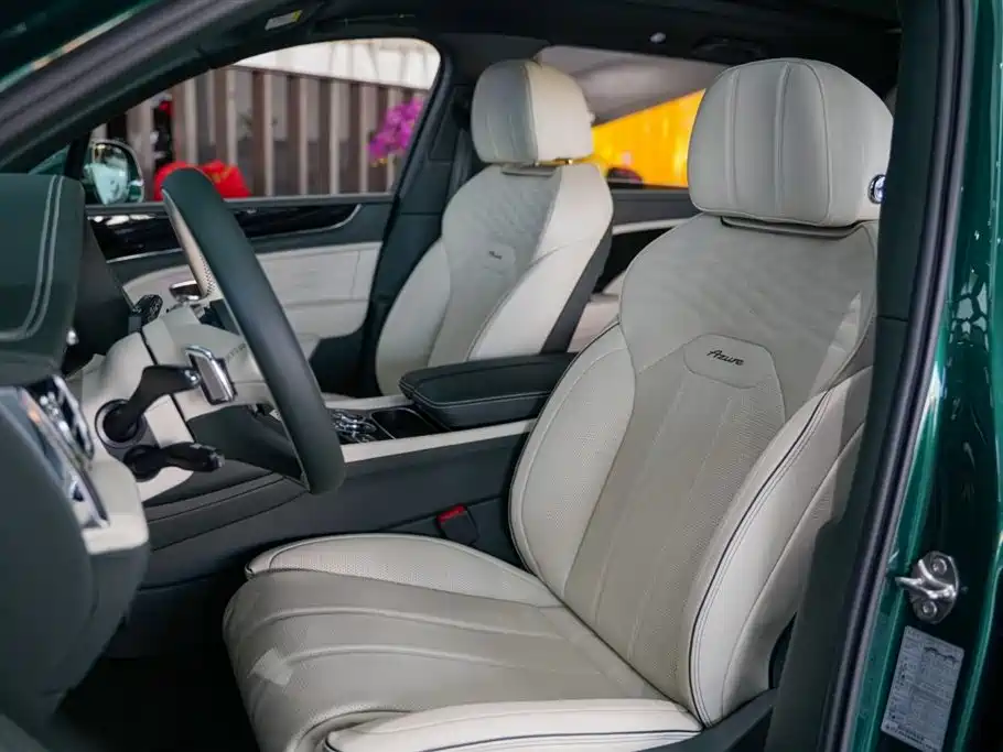 Bentley Bentayga 2023 4.0T V8 Extended Wheelbase Azure Edition 2024 - thumbnail 17