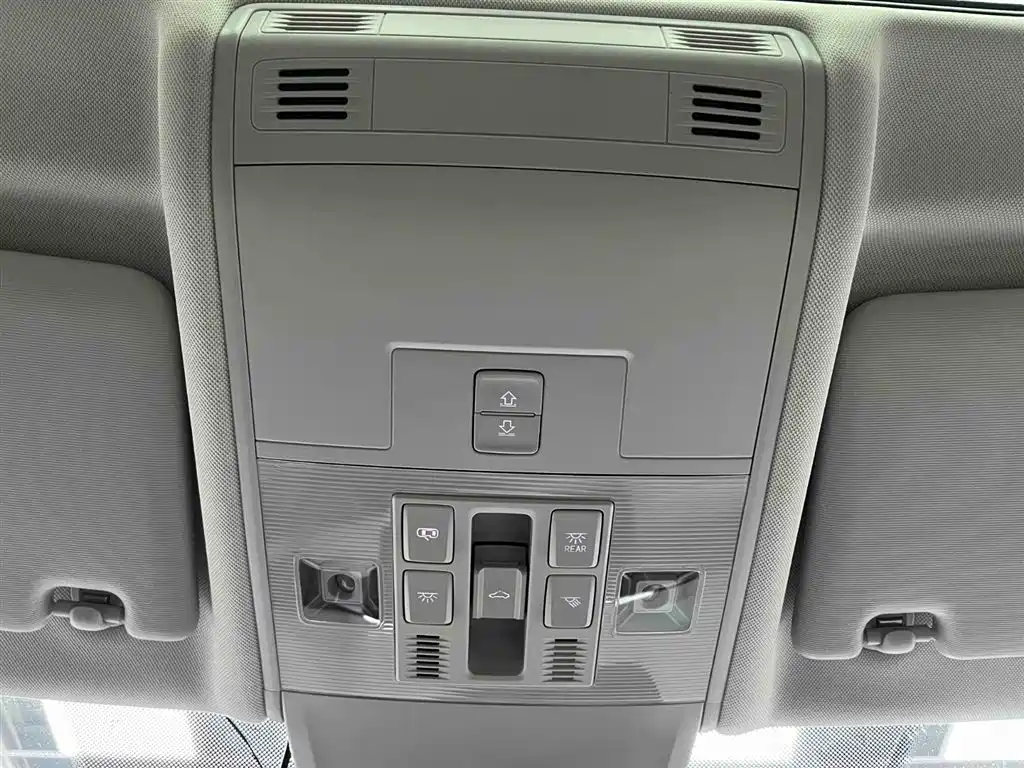Volkswagen Tayron 2023 Model 280TSI Front-Wheel Drive Luxury Plus Advanced Edition 2022 - thumbnail 8