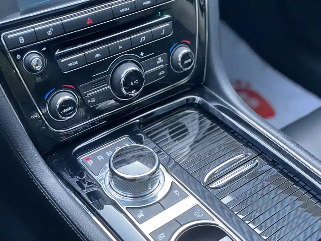 Jaguar Jaguar XJ 2015 XJL 3.0 SC Elegant Business 80th Anniversary Edition 2016 - thumbnail 23