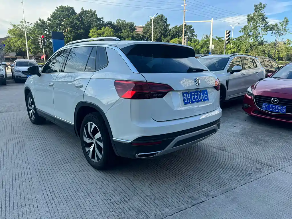 Volkswagen Tayron 2019 330TSI 2WD Luxury Model VI 2019 - thumbnail 3