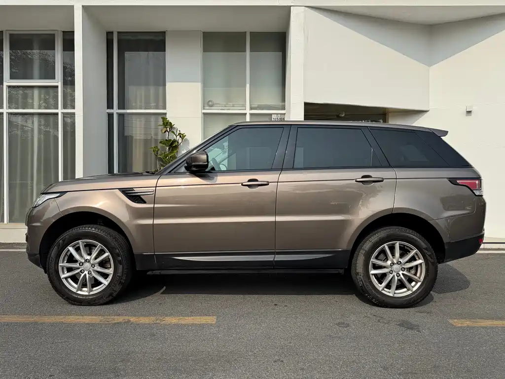 Land Rover Range Rover Sport 2016 3.0 SDV6 HSE DYNAMIC 2016 - thumbnail 16