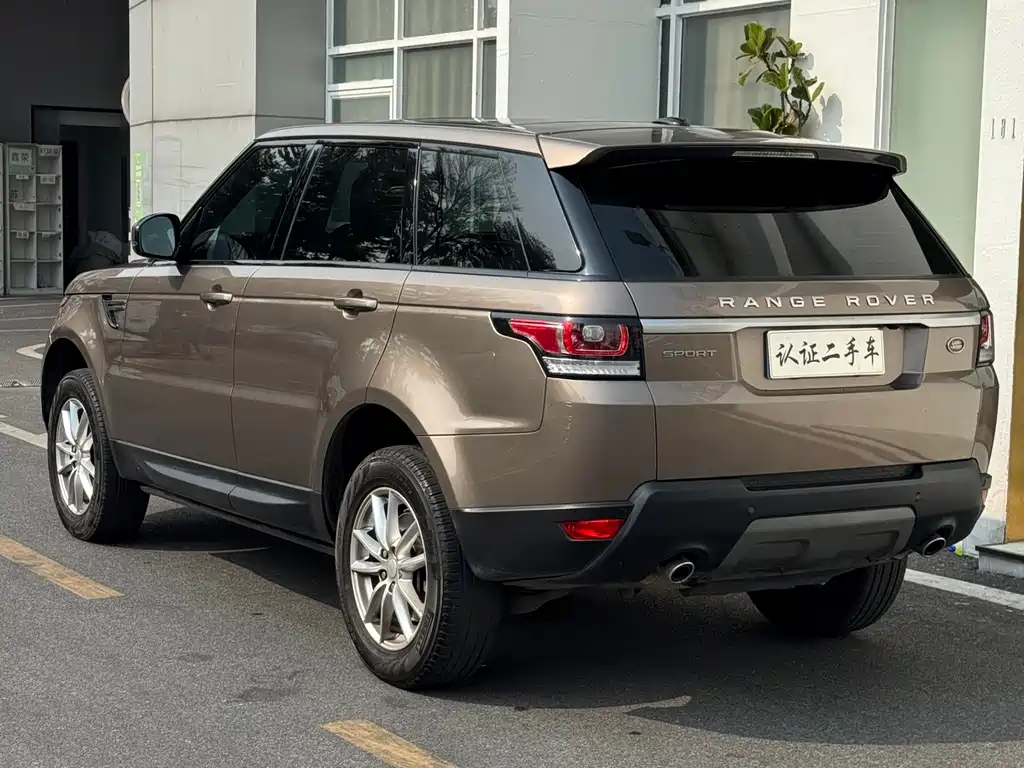 Land Rover Range Rover Sport 2016 3.0 SDV6 HSE DYNAMIC 2016 - thumbnail 18