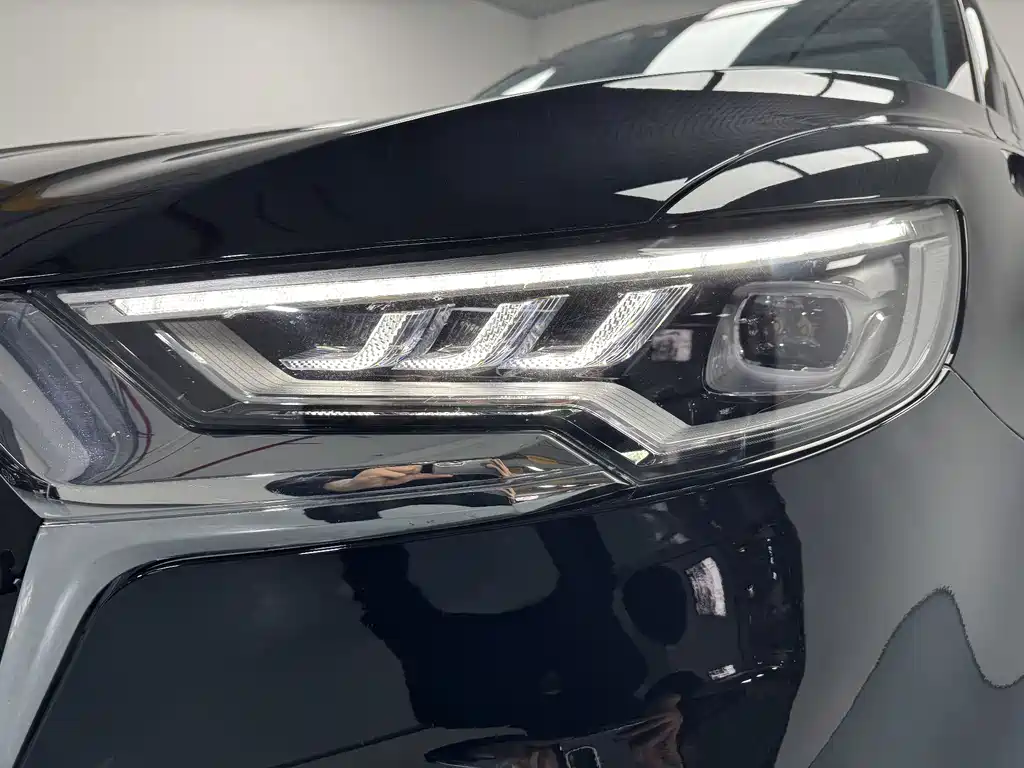 Hongqi Hongqi HS5 2022 Model Year Facelift 2.0T Smart Connect Flag Enjoy Edition 2022 - thumbnail 17
