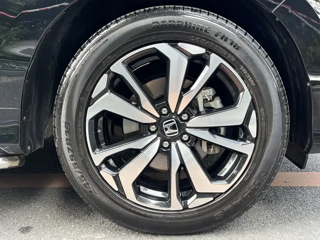 Honda Honda UR-V 2020 240TURBO FWD Elegant Edition 2020 - thumbnail 18