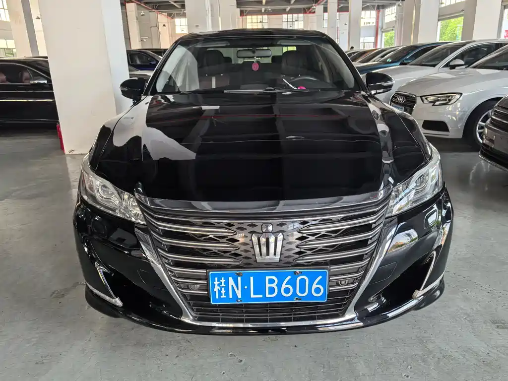Toyota Crown 2018 2.0T Sport Edition 2019 - thumbnail 2