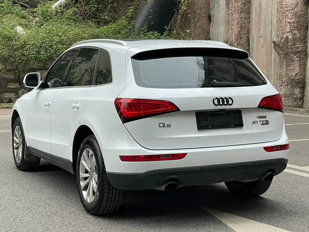Audi Audi Q5 2015 40 TFSI Technology Edition 2015 - thumbnail 5