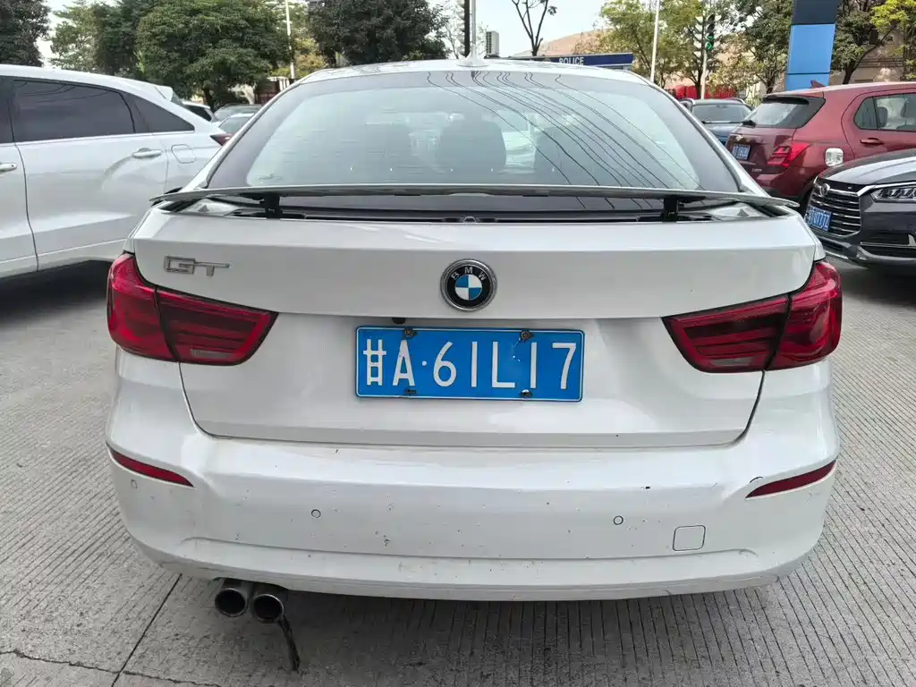 BMW BMW 3 Series GT 2018 320i Fashion Edition 2019 - thumbnail 4