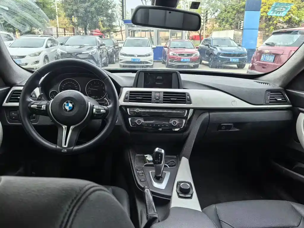 BMW BMW 3 Series GT 2018 320i Fashion Edition 2019 - thumbnail 9