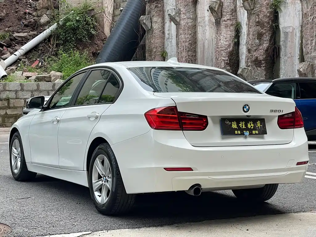 BMW BMW 3 Series 2015 320i Sport Line 2015 - thumbnail 5