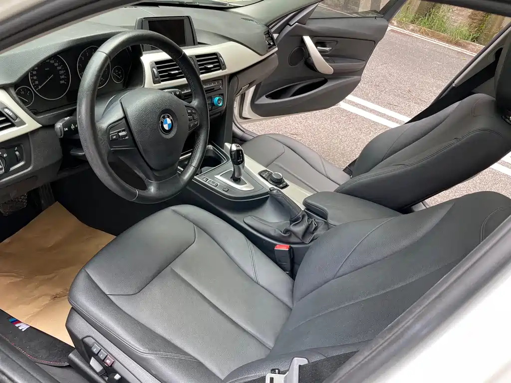 BMW BMW 3 Series 2015 320i Sport Line 2015 - thumbnail 10