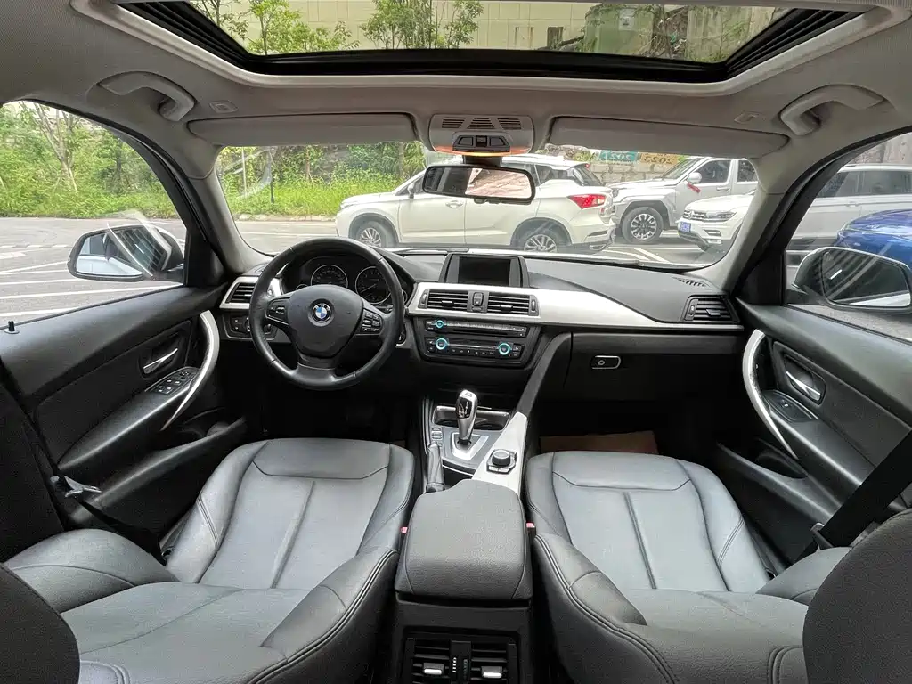BMW BMW 3 Series 2015 320i Sport Line 2015 - thumbnail 18