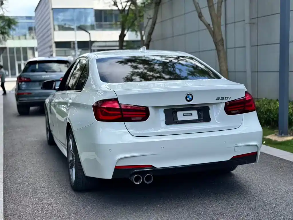 BMW BMW 3 Series 2018 330i M Sport Shadow Night Edition 2018 - thumbnail 7