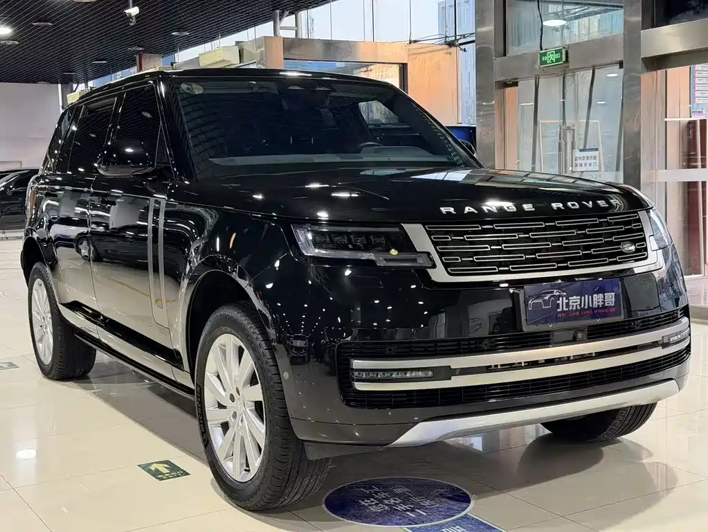 Land Rover Range Rover 2023 3.0 L6 400PS Vogue Seven-Seat Long Wheelbase Edition 2023 - thumbnail 3
