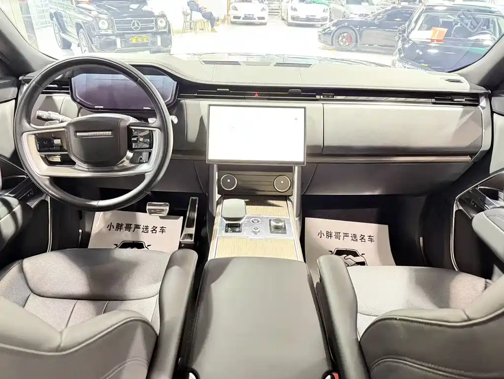Land Rover Range Rover 2023 3.0 L6 400PS Vogue Seven-Seat Long Wheelbase Edition 2023 - thumbnail 6