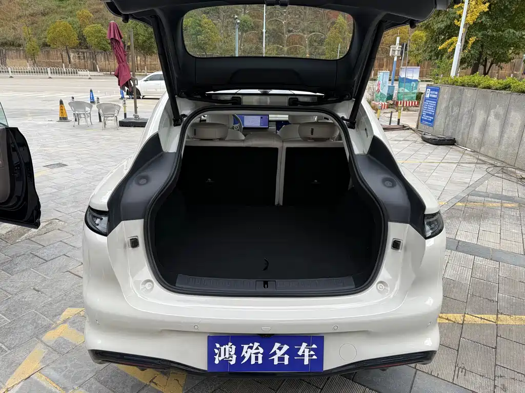 Zhiji Auto Zhiji LS6 2026 Range Extender 52 Max 2025 - thumbnail 12