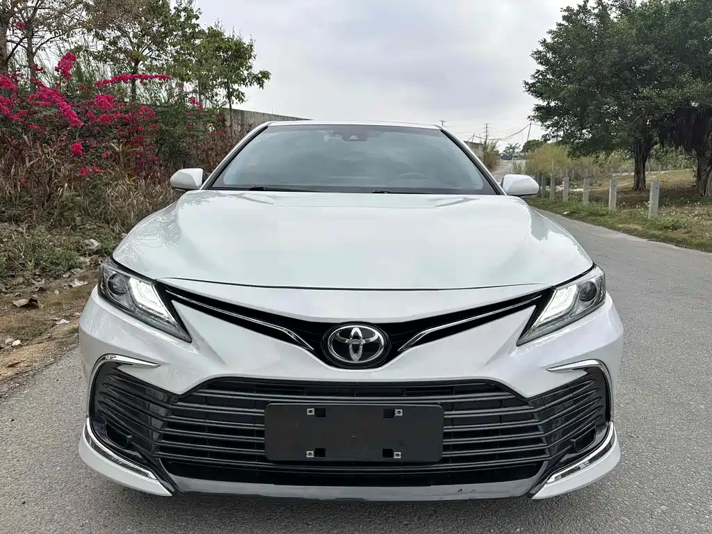 Toyota Toyota Camry 2021 2.0G Luxury Edition 2022 - thumbnail 2