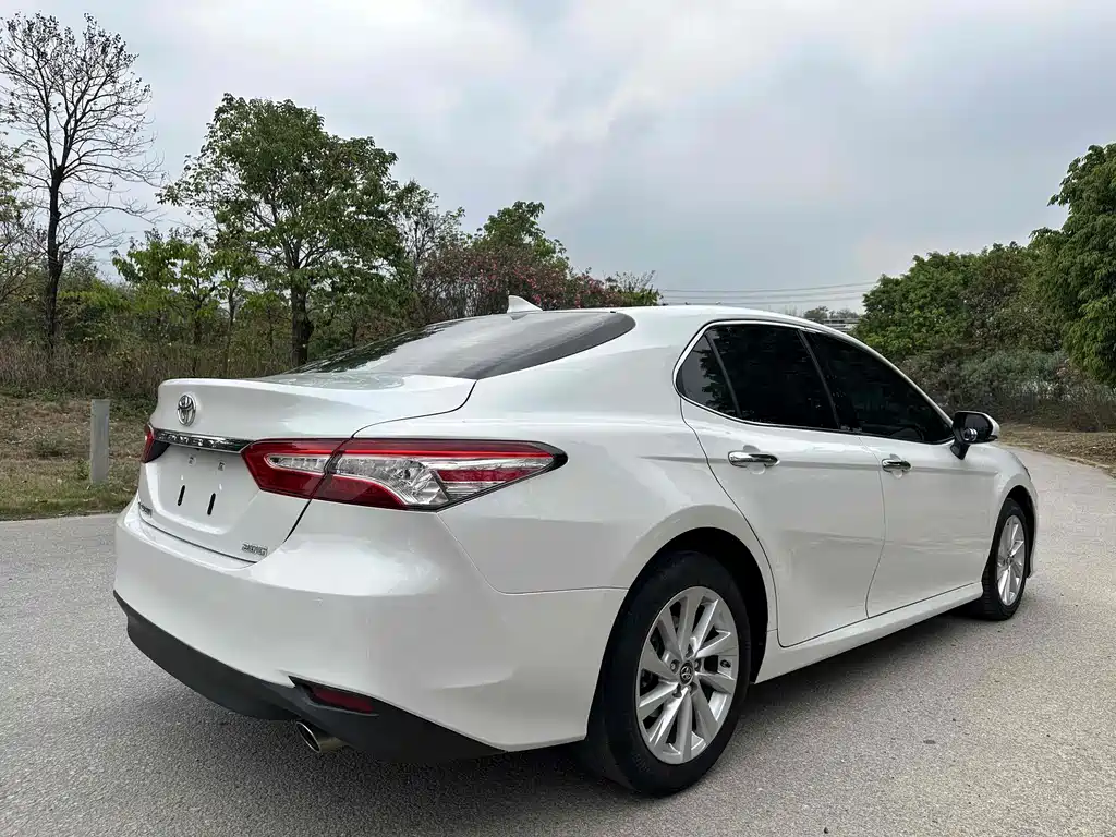 Toyota Toyota Camry 2021 2.0G Luxury Edition 2022 - thumbnail 9