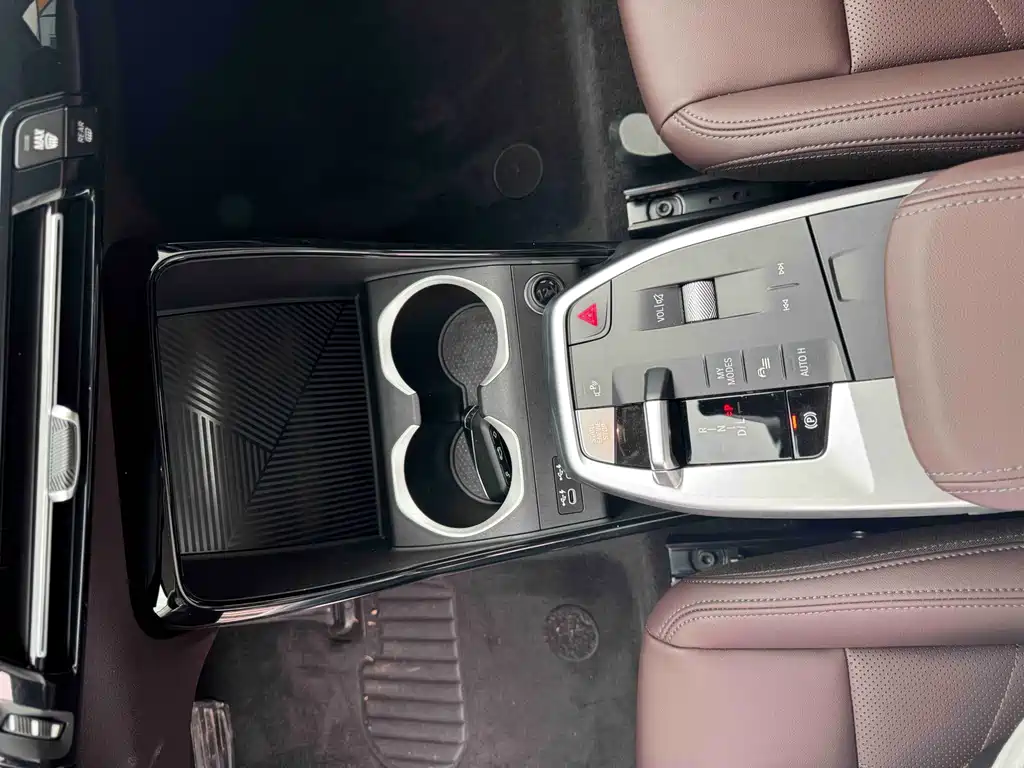 BMW BMW X1 2023 sDrive20Li X Design Package 2023 - thumbnail 10