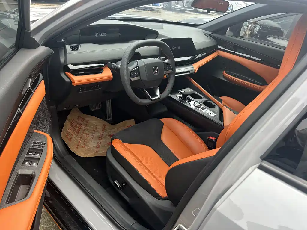 Changan Changan UNI-V 2023 1.5T Sport Edition 2023 - thumbnail 21