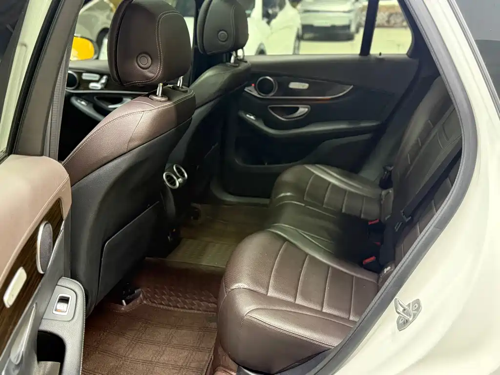 Mercedes-Benz Mercedes-Benz GLC 2019 GLC 260 L 4MATIC Sport Edition 2019 - thumbnail 15