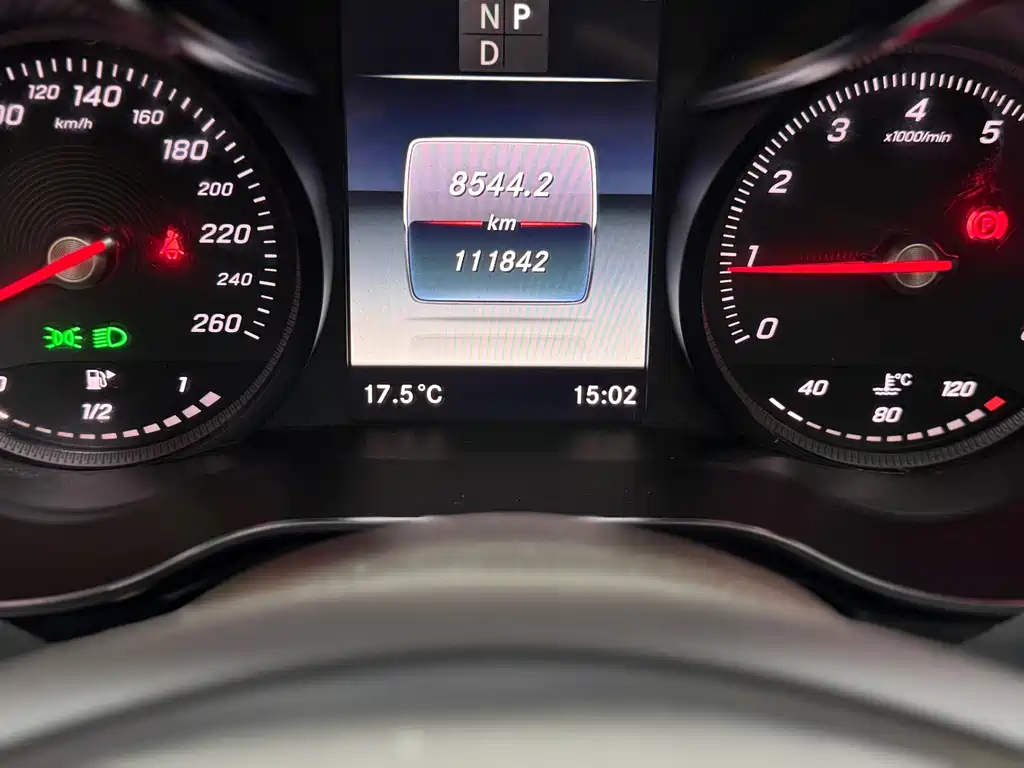 Mercedes-Benz Mercedes-Benz GLC 2019 GLC 260 L 4MATIC Sport Edition 2019 - thumbnail 18