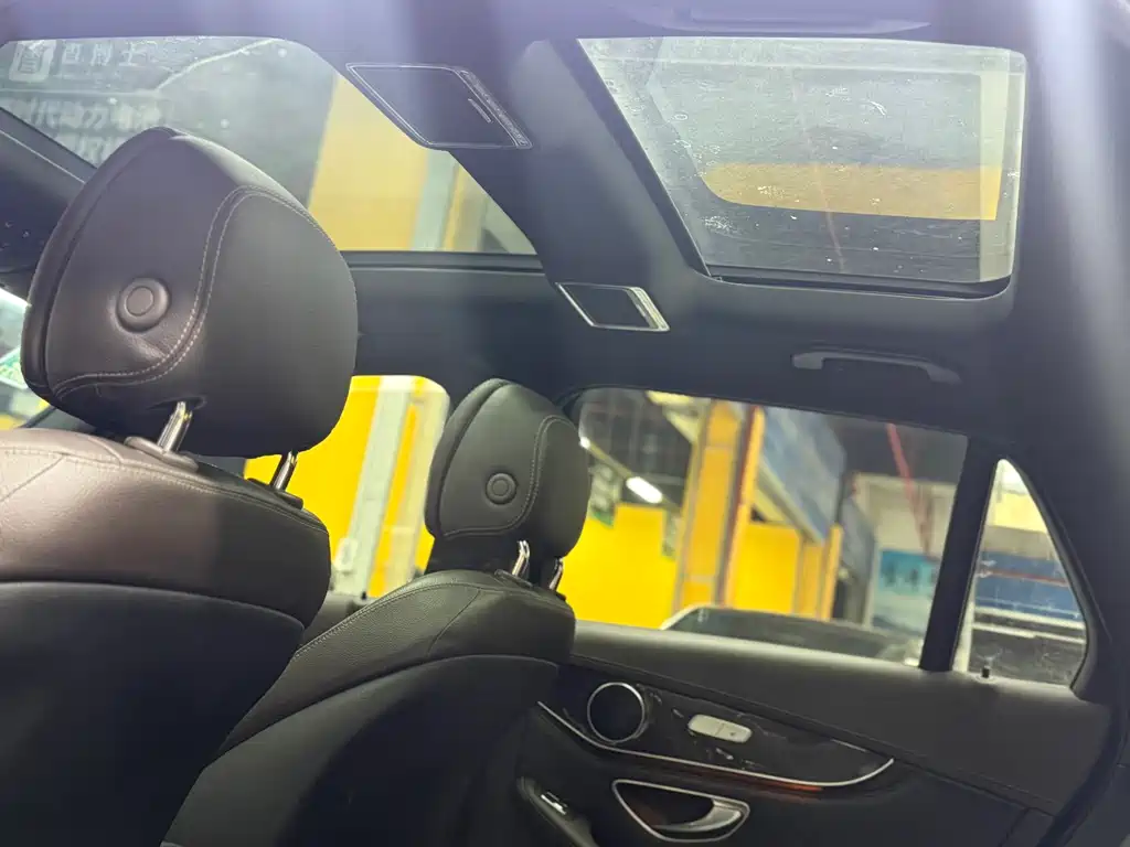 Mercedes-Benz Mercedes-Benz GLC 2019 GLC 260 L 4MATIC Sport Edition 2019 - thumbnail 24