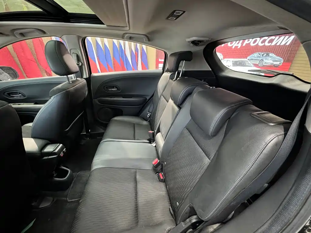 Honda Honda Vezel 2020 1.5L CVT Luxury Edition 2021 - thumbnail 13