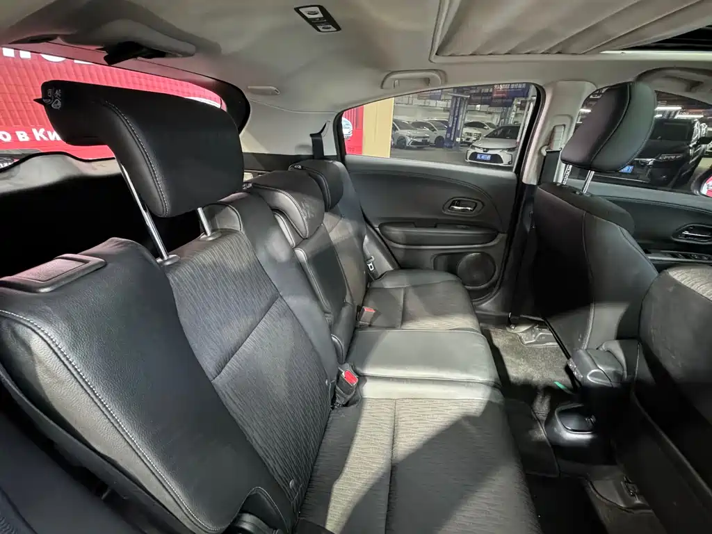 Honda Honda Vezel 2020 1.5L CVT Luxury Edition 2021 - thumbnail 17