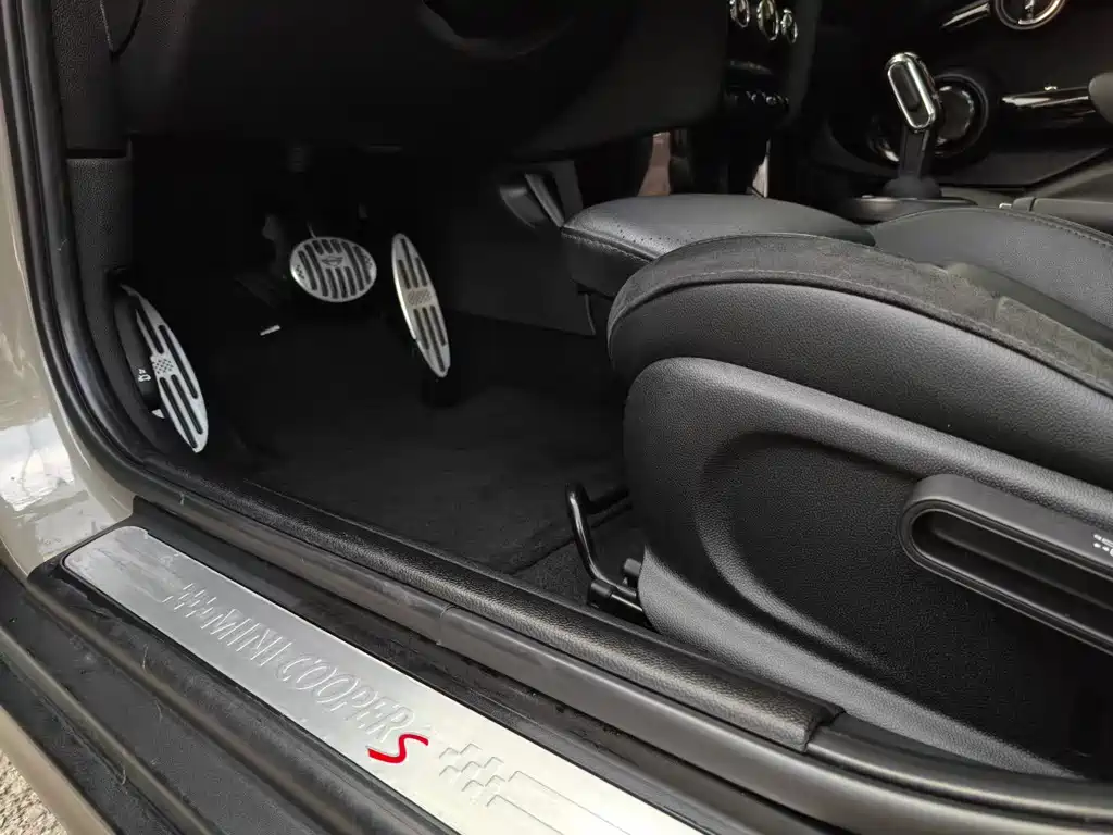 MINI MINI 2019 2.0T COOPER S 60th Anniversary Edition Five-Door 2019 - thumbnail 7