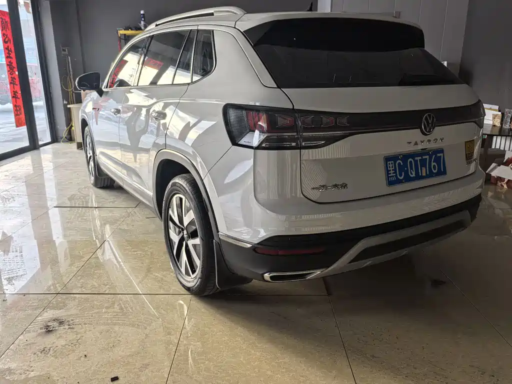 Volkswagen Tayron 2023 280TSI Front-Wheel Drive Luxury Plus Advanced Edition 2022 - thumbnail 5
