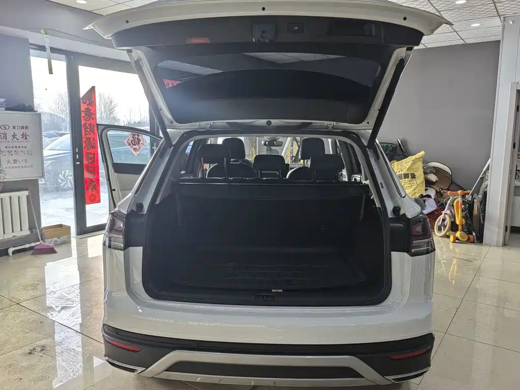 Volkswagen Tayron 2023 280TSI Front-Wheel Drive Luxury Plus Advanced Edition 2022 - thumbnail 12