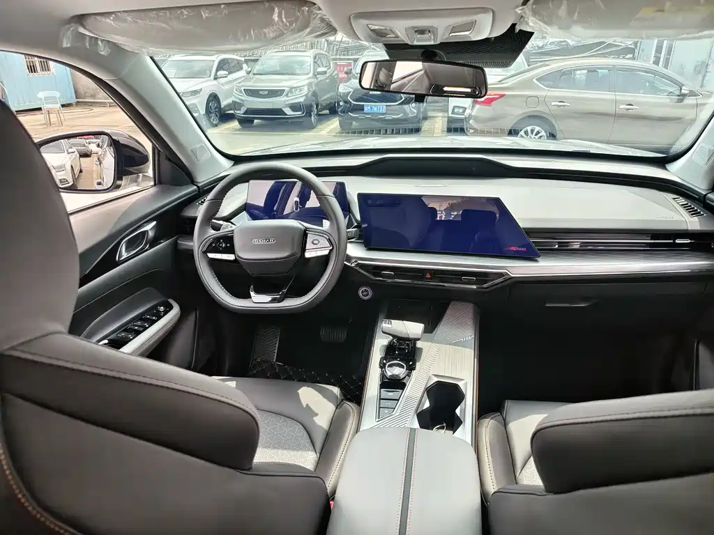 Changan Oushang Changan Oushang Z6 2023 Blue Whale 1.5T DCT Intelligent Cool Edition 2023 - thumbnail 5