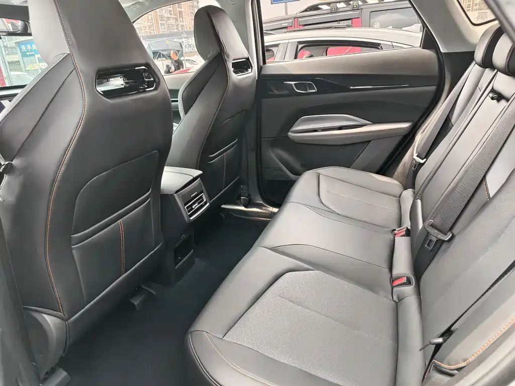 Changan Oushang Changan Oushang Z6 2023 Blue Whale 1.5T DCT Intelligent Cool Edition 2023 - thumbnail 10