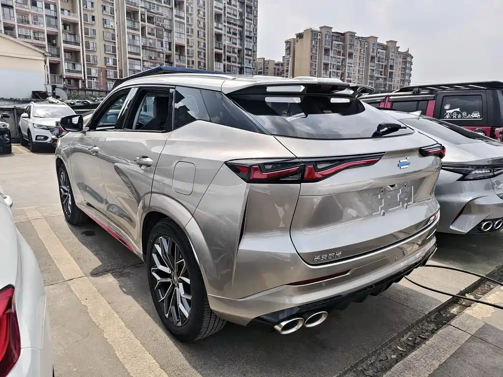 Changan Oushang Changan Oushang Z6 2023 Blue Whale 1.5T DCT Intelligent Cool Edition 2023 - thumbnail 16