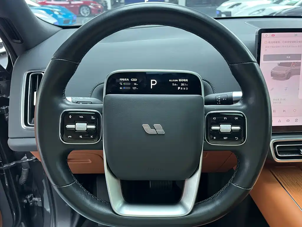 Li Auto Li L8 2023 Pro 2023 - thumbnail 5