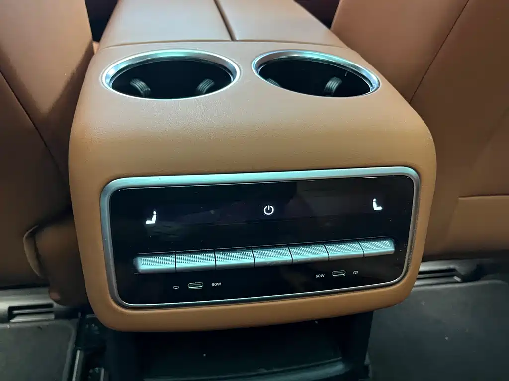Li Auto Li L8 2023 Pro 2023 - thumbnail 12