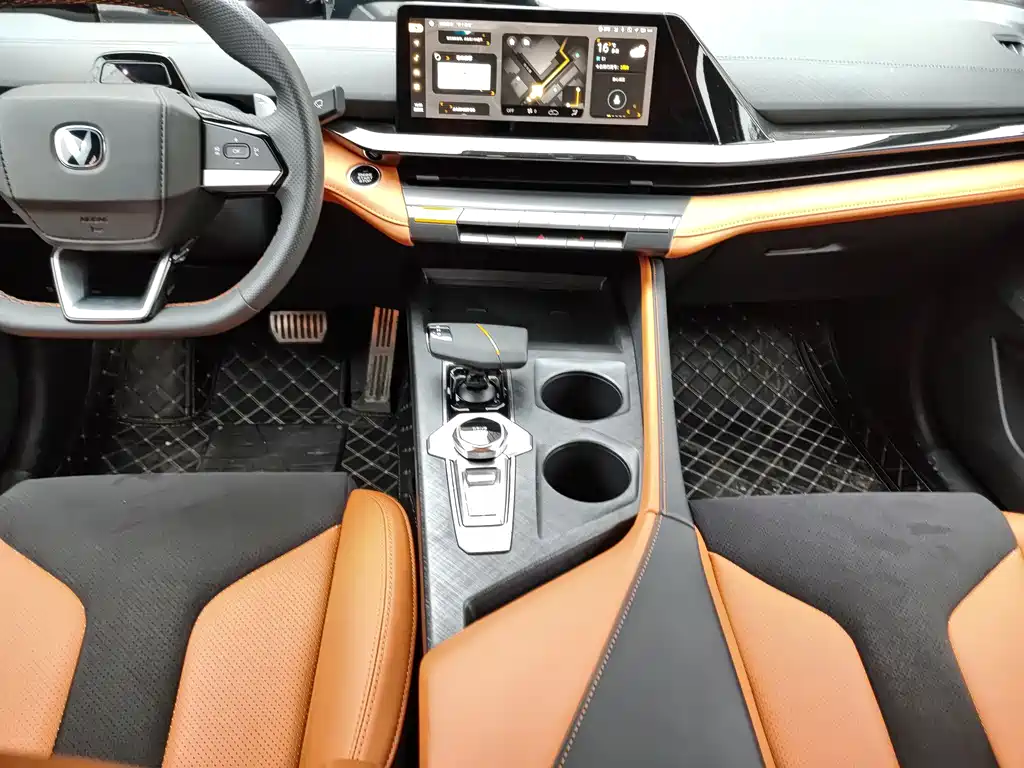 Changan Changan UNI-V 2023 1.5T Sport Edition 2023 - thumbnail 7