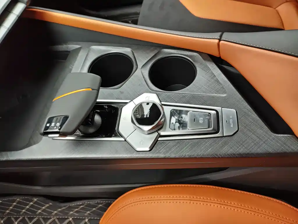 Changan Changan UNI-V 2023 1.5T Sport Edition 2023 - thumbnail 10