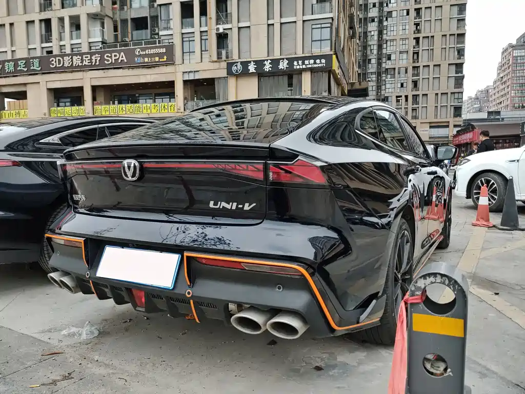 Changan Changan UNI-V 2023 1.5T Sport Edition 2023 - thumbnail 16